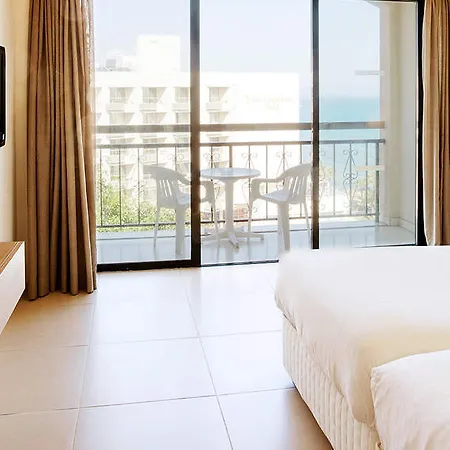 Sandy & - Ex Sentido Hotel Larnaca