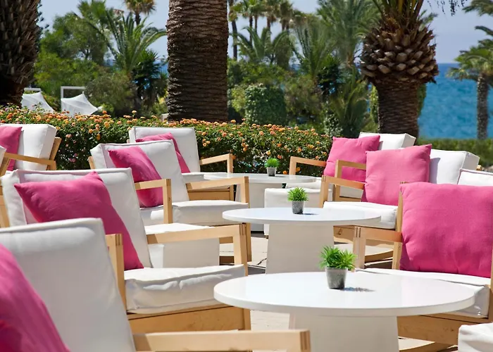 ホテル Sandy & - Ex Sentido ラルナカ