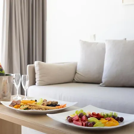 Sandy & - Ex Sentido 4* Larnaca