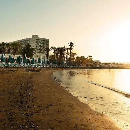 Sandy & - Ex Sentido 5* Larnaca
