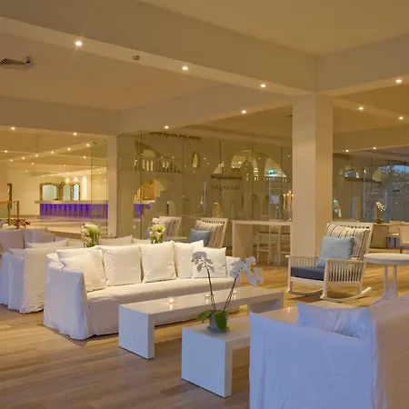 Sandy & - Ex Sentido Larnaca