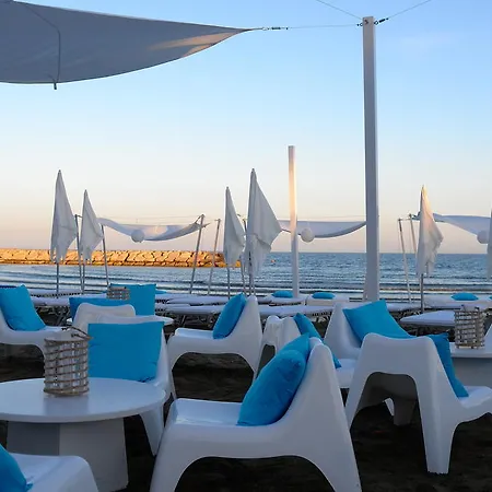 Sandy & - Ex Sentido Hotel Larnaca