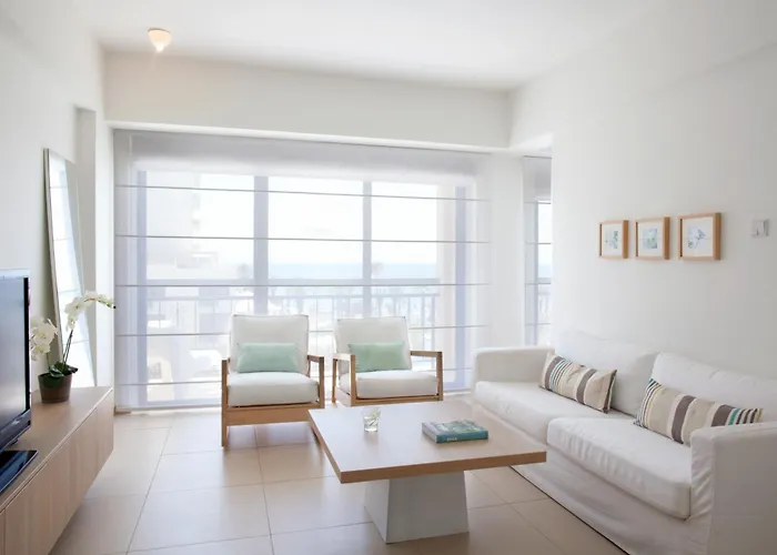 Sandy & - Ex Sentido Hotel Larnaca