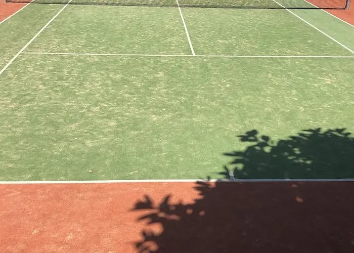 Sandy & - Ex Sentido Larnaca