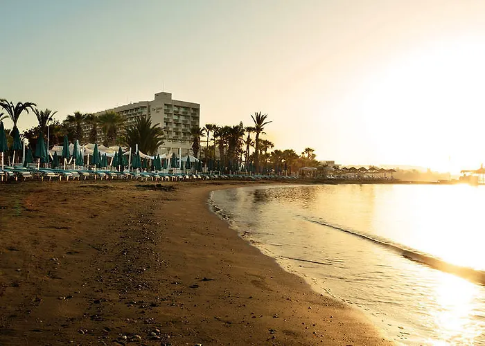 Sandy & - Ex Sentido 4* Larnaca